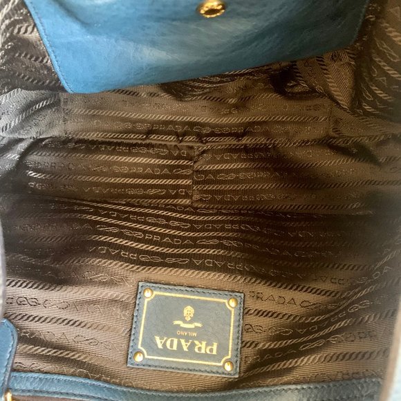 Prada Cervo Leather Expandable Tote - Picture 5 of 13